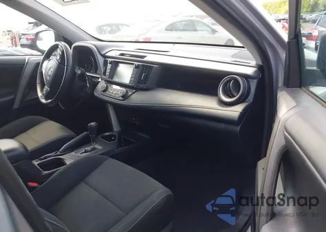 2017 Toyota Rav4 Xle z USA, uszkodzony, nr VIN 2T3RFREV5HW656166